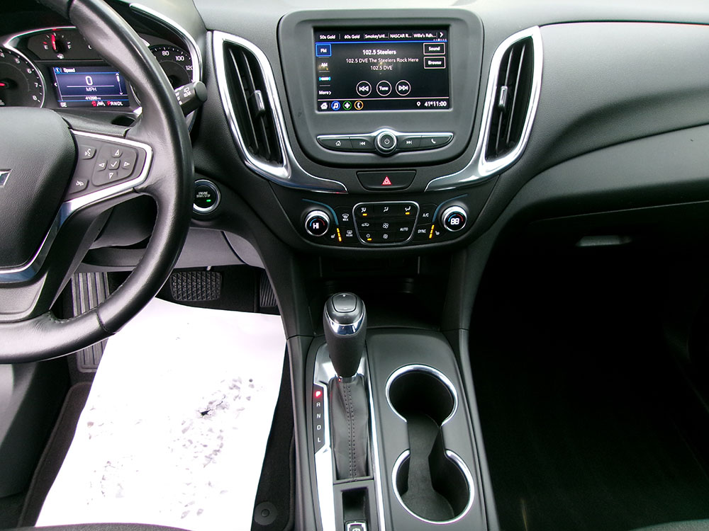 
								CHEVROLET EQUINOX LT full									