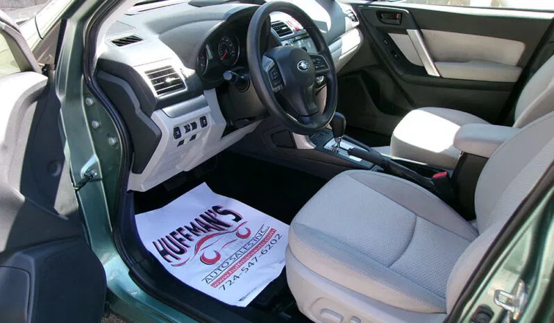 
								SUBARU FORESTER PREMIUM full									