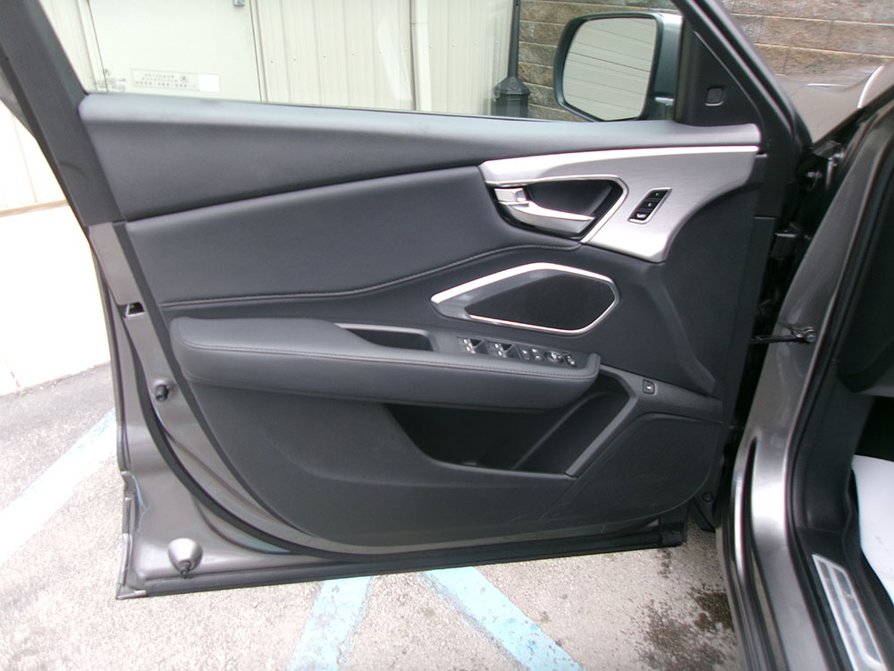 
								ACURA RDX SH-AWD full									