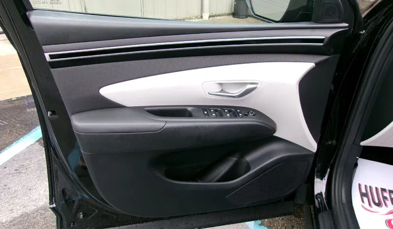 
								HYUNDAI TUCSON SEL full									