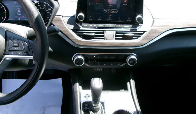 
								NISSAN ALTIMA SV full									