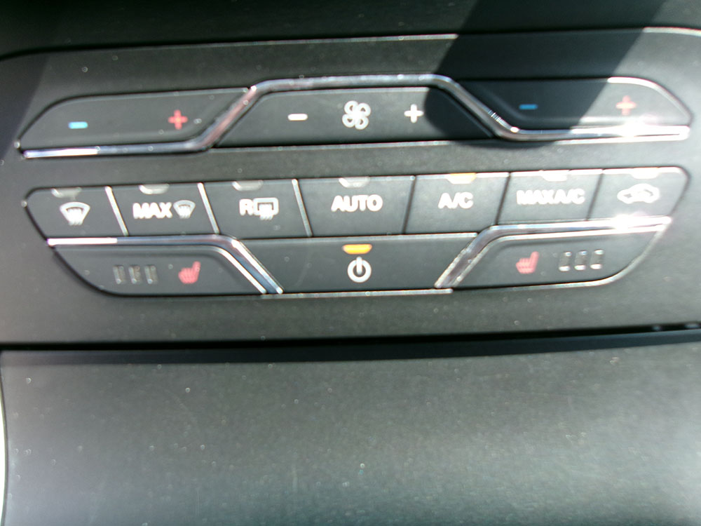 
								FORD EDGE SEL full									