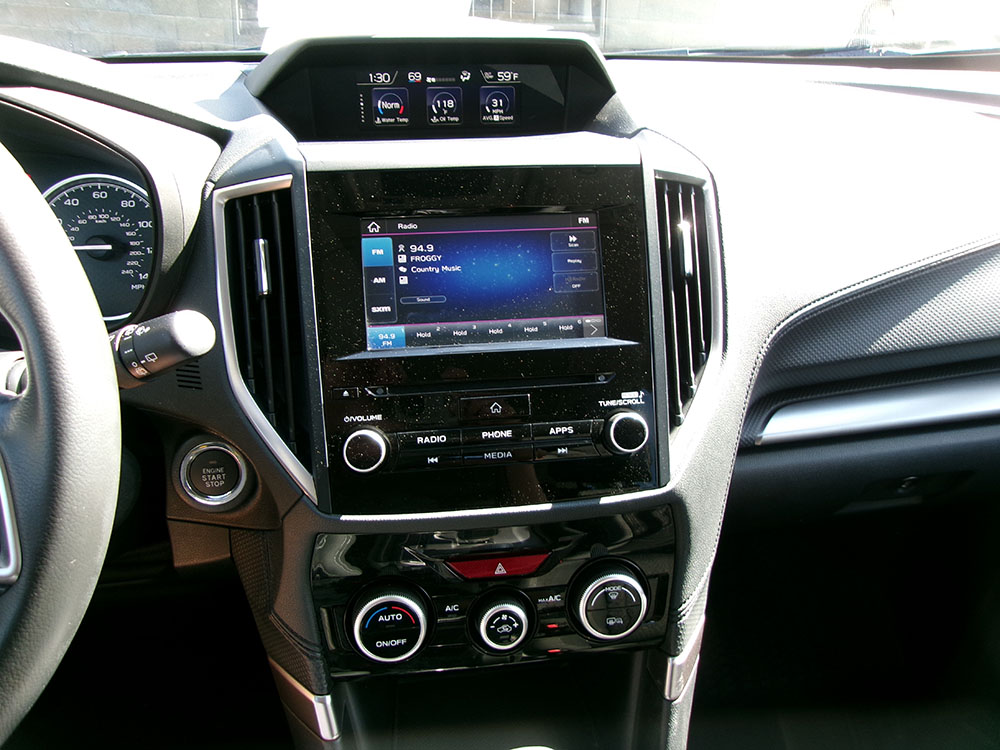 
								SUBARU FORESTER PREMIUM full									
