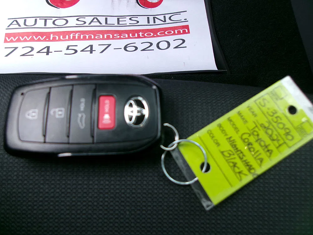 
								TOYOTA COROLLA NIGHT SHADE full									