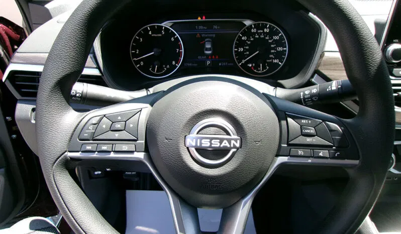 
								NISSAN ALTIMA SV full									