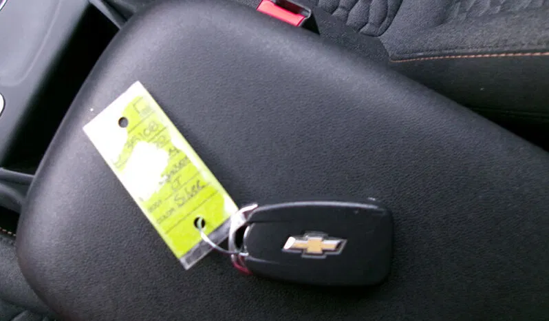 
								CHEVROLET EQUINOX LT full									