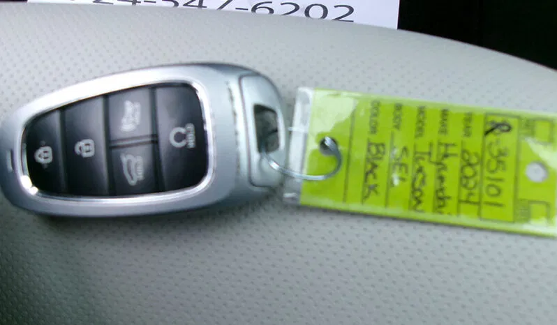 
								HYUNDAI TUCSON SEL full									