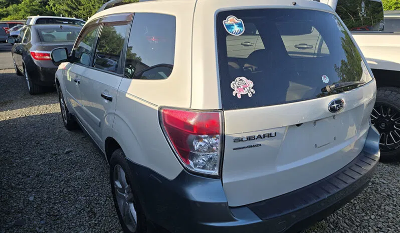 
								SUBARU FORESTER PREMIUM full									