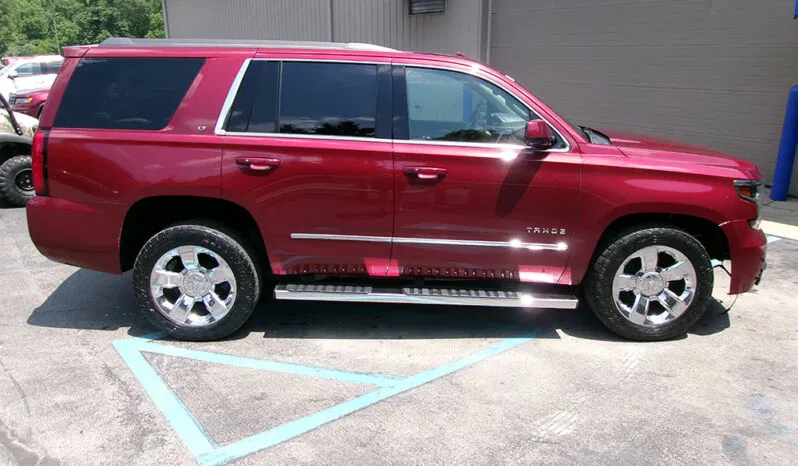 
								CHEVROLET TAHOE LT full									