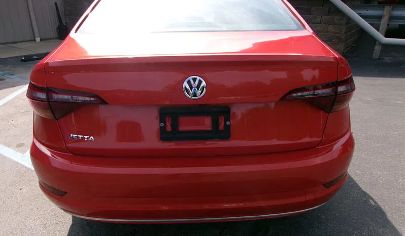
								VOLKSWAGEN JETTA S full									