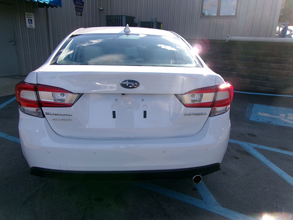 
								SUBARU IMPREZA LIMITED full									