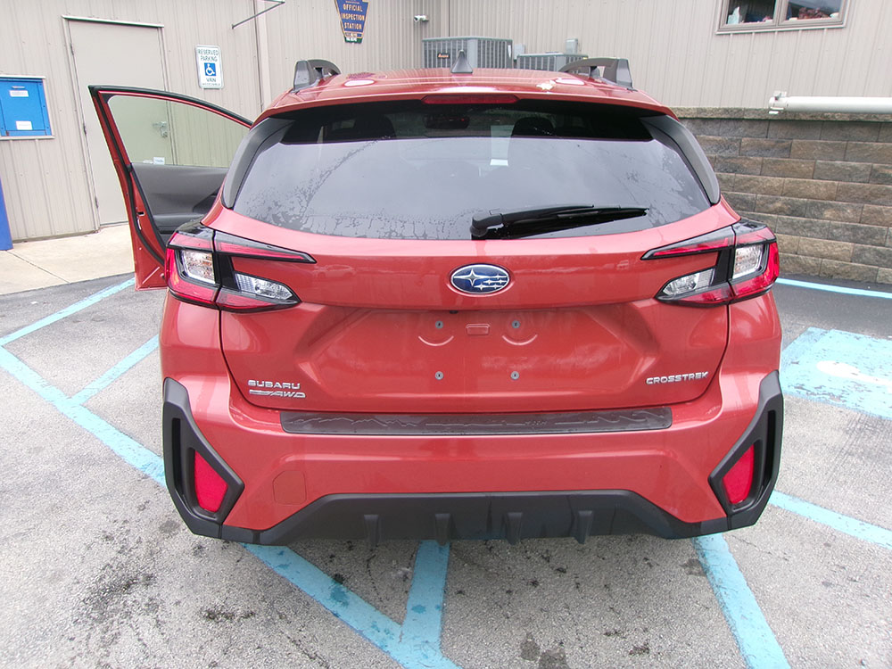 
								SUBARU CROSSTREK PREMIUM full									