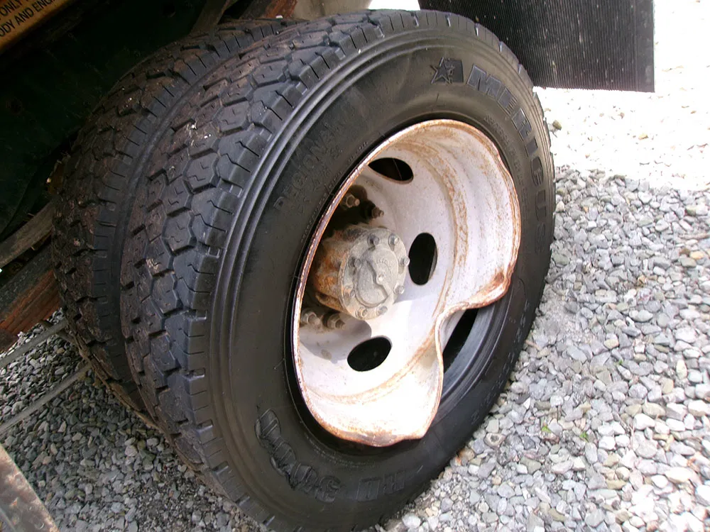 
								FORD F-550 XL DUMP full									