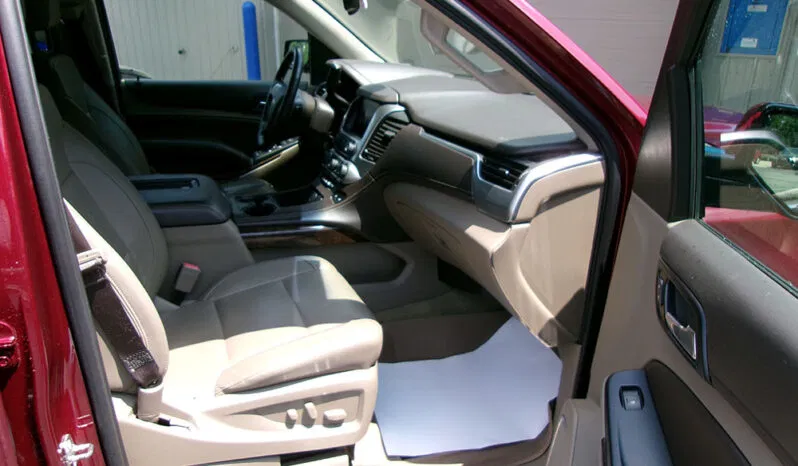 
								CHEVROLET TAHOE LT full									