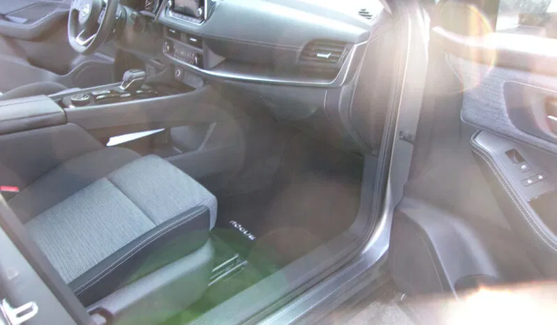 
								NISSAN ROGUE SV full									