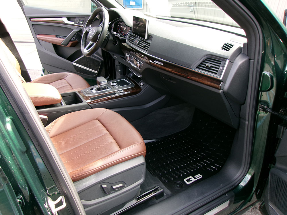 
								AUDI Q5 PREMIUM PLUS full									