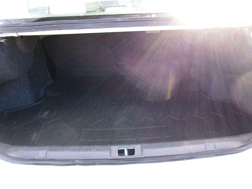 
								SUBARU IMPREZA LIMITED full									