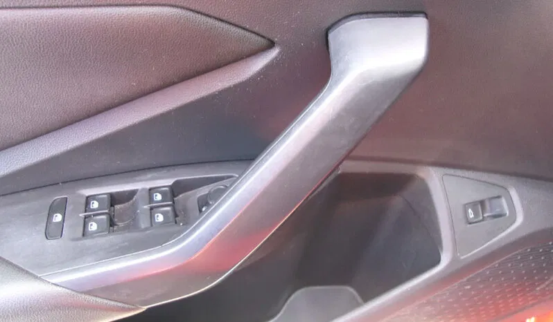 
								VOLKSWAGEN JETTA S full									