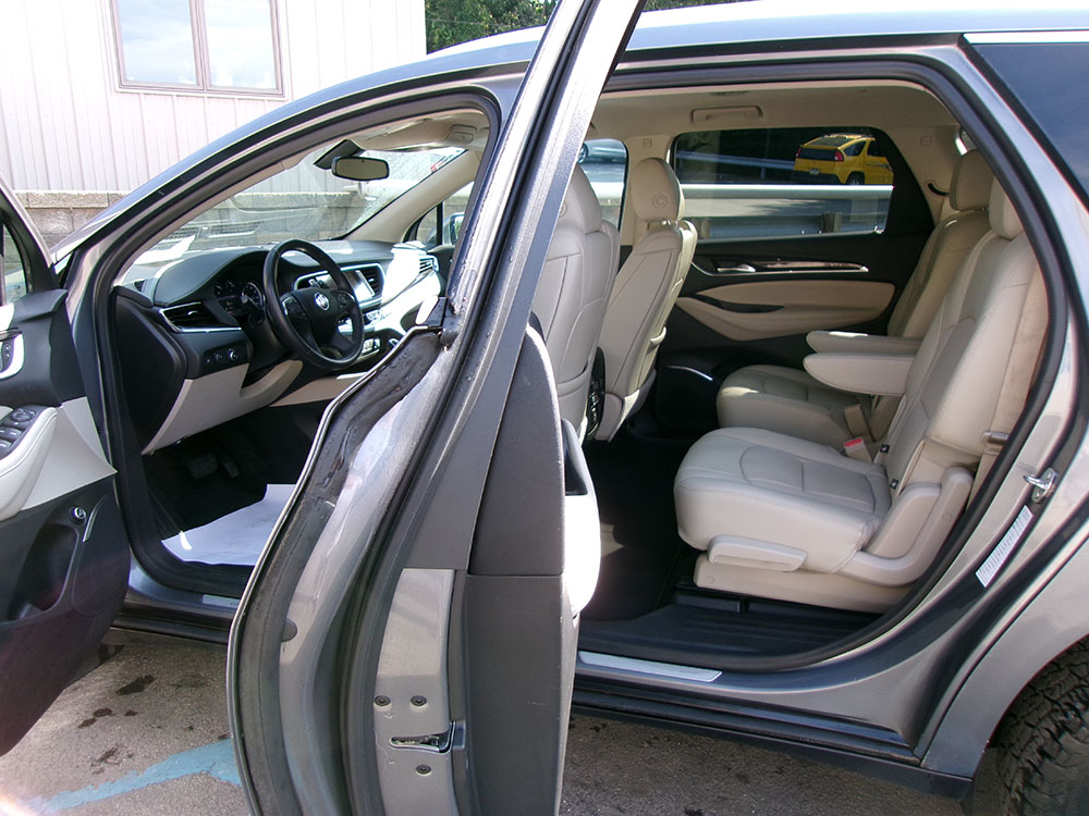 
								BUICK ENCLAVE ESSENCE full									