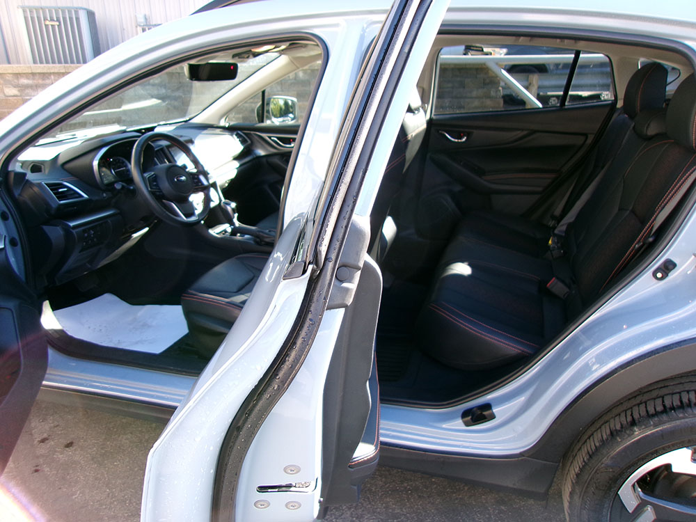 
								SUBARU CROSSTREK LIMITED full									