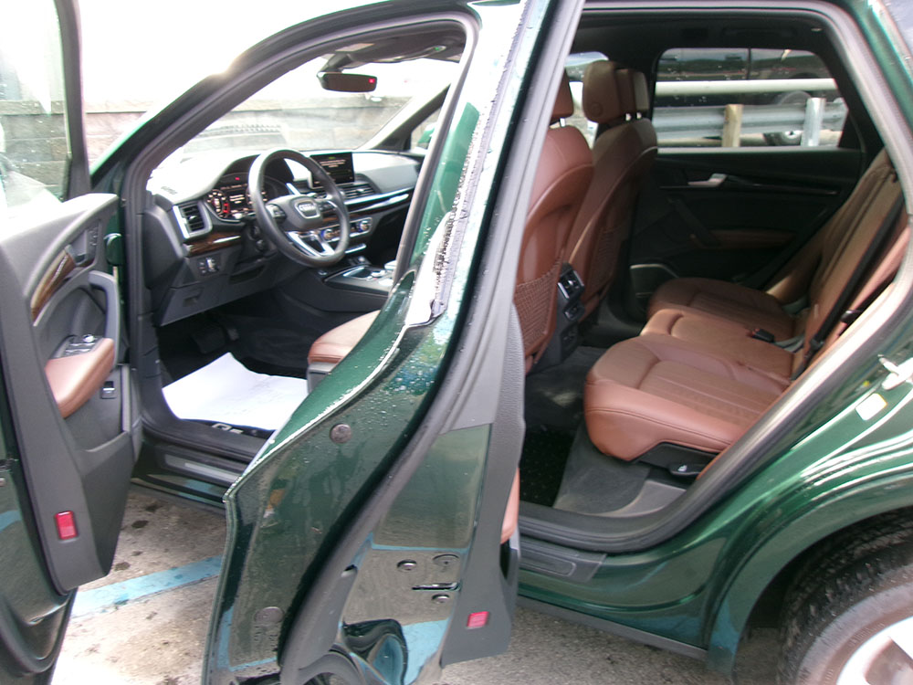 
								AUDI Q5 PREMIUM PLUS full									