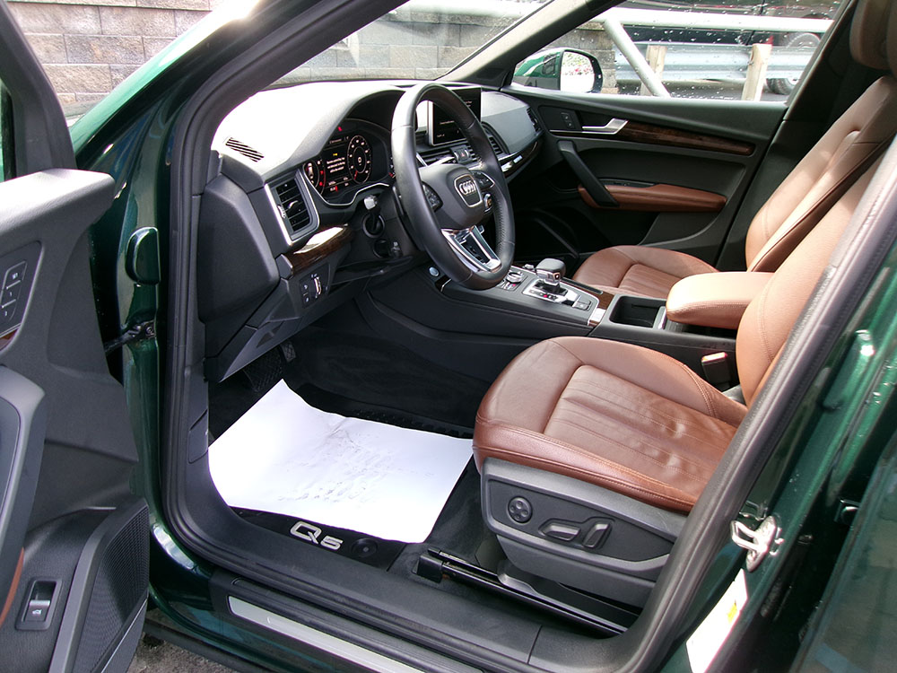 
								AUDI Q5 PREMIUM PLUS full									