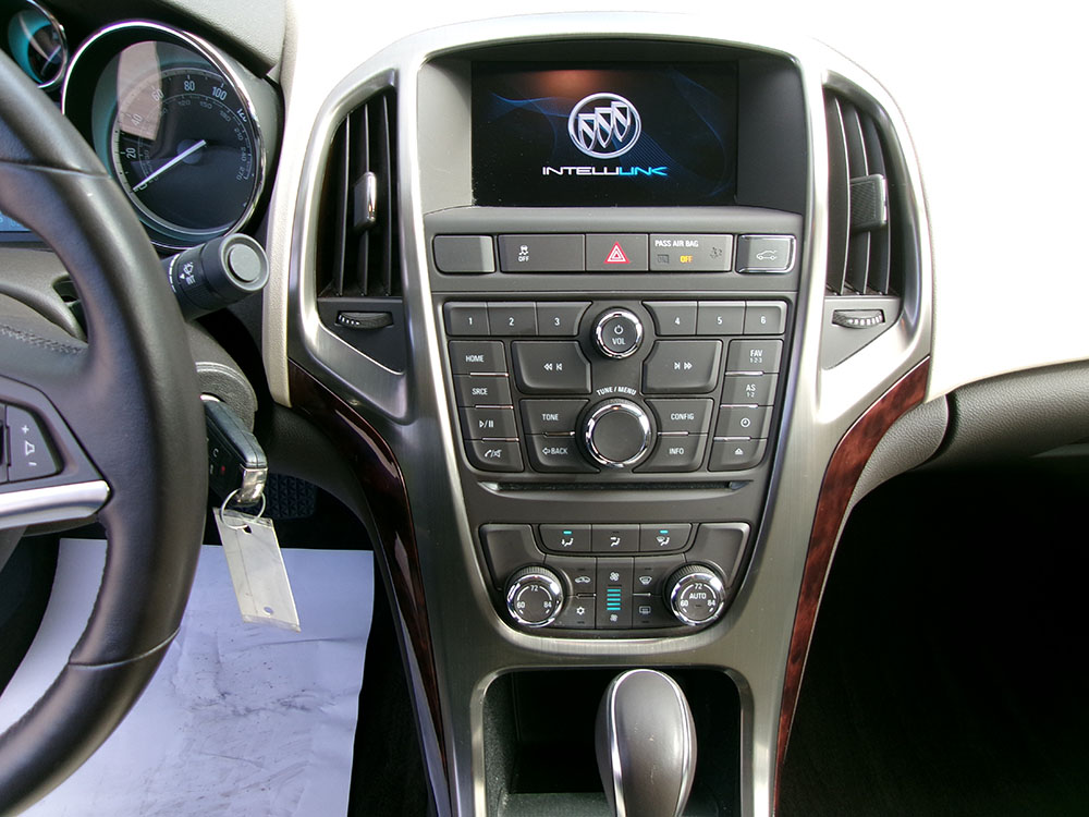 
								BUICK VERANO CONVENIENCE full									