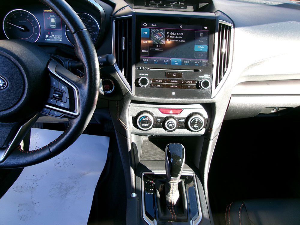 
								SUBARU CROSSTREK LIMITED full									