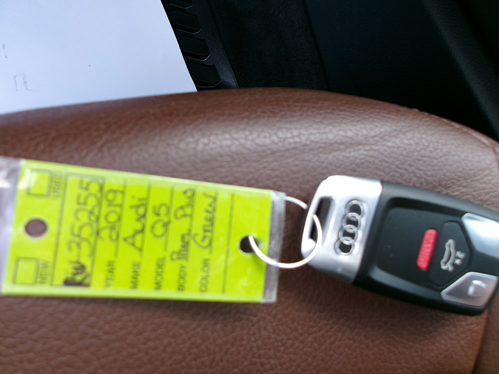 
								AUDI Q5 PREMIUM PLUS full									