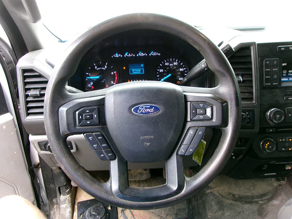 
								FORD F-550 XL DUMP full									