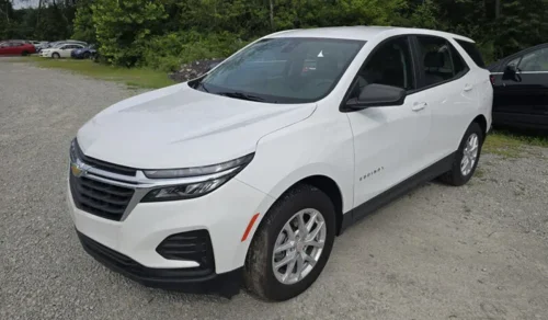 2024 Chevrolet Equinox LS's photo