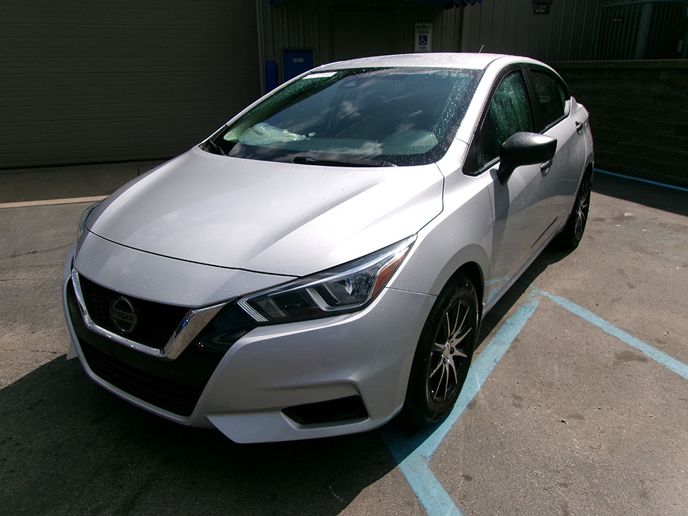 2021 Nissan Versa 1.6 S CVT's photo