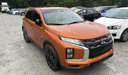 2021 Mitsubishi Outlander Sport LE's photo