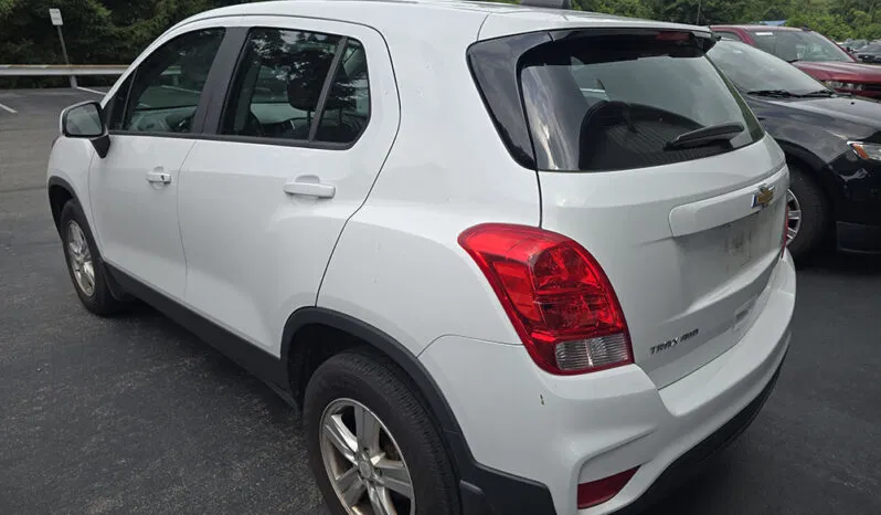 
								CHEVROLET TRAX LS full									