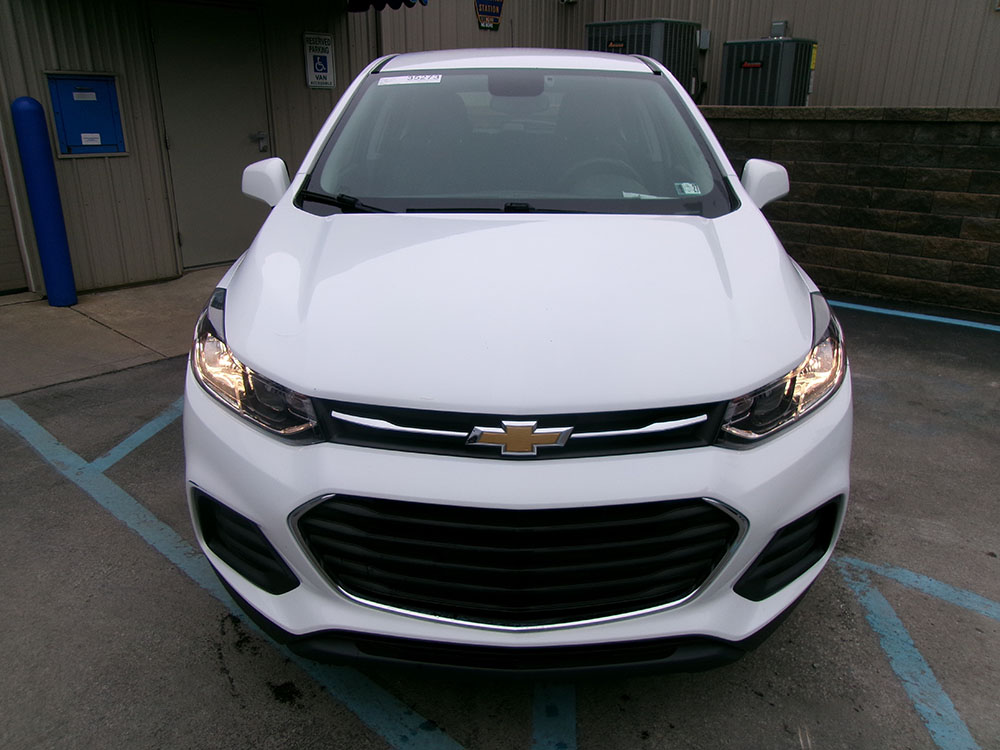 
								CHEVROLET TRAX LS full									