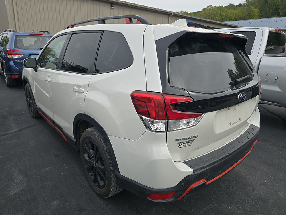 
								SUBARU FORESTER SPORT full									