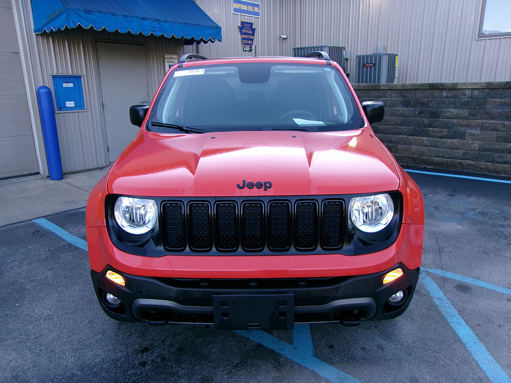 
								JEEP RENEGADE SPORT full									
