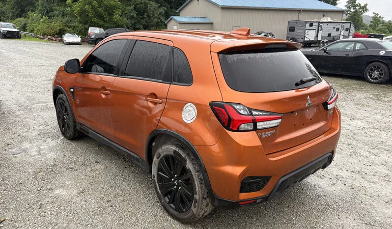 
								MITSUBISHI OUTLANDER SPORT LE full									