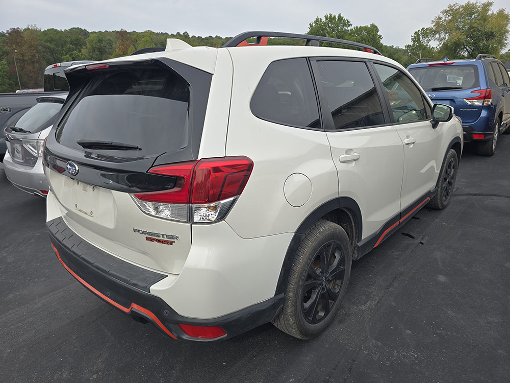 
								SUBARU FORESTER SPORT full									