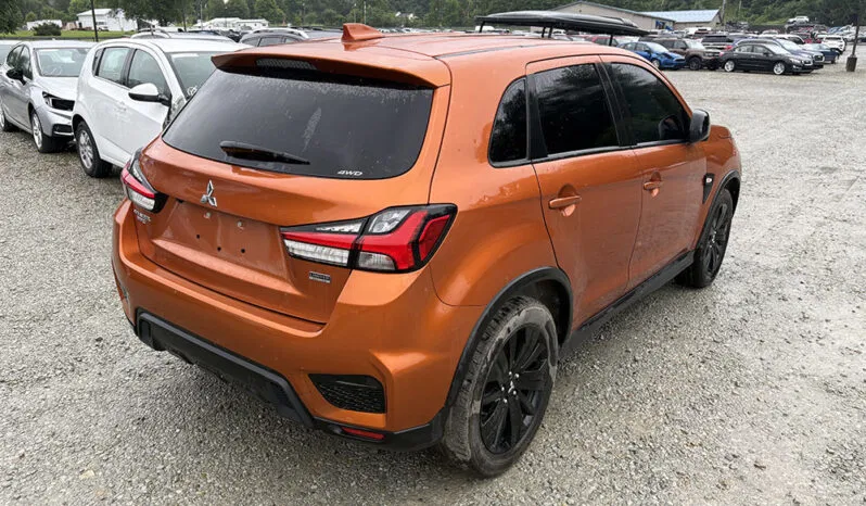 
								MITSUBISHI OUTLANDER SPORT LE full									