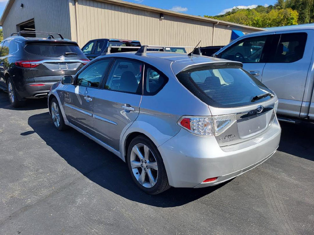 
								SUBARU IMPREZA OUTBACK SPORT full									