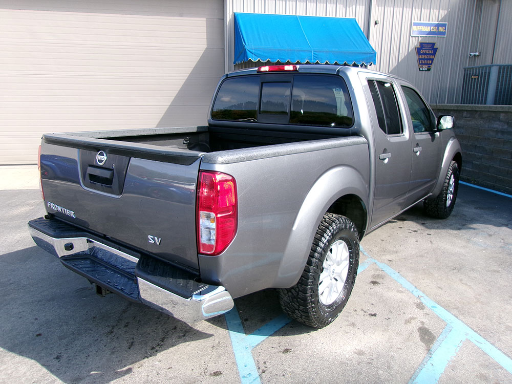 
								NISSAN FRONTIER SV CREW CAB full									