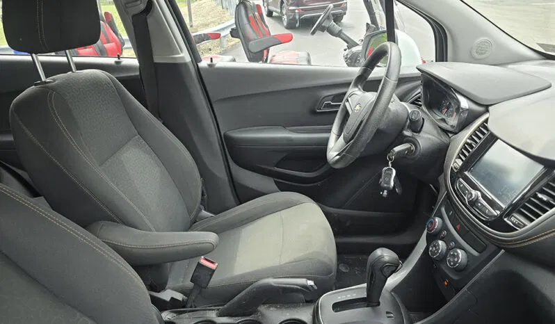 
								CHEVROLET TRAX LS full									