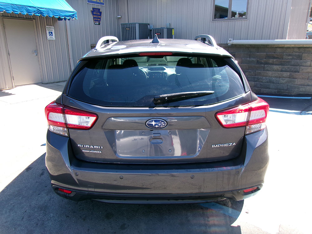 
								SUBARU IMPREZA LIMITED full									