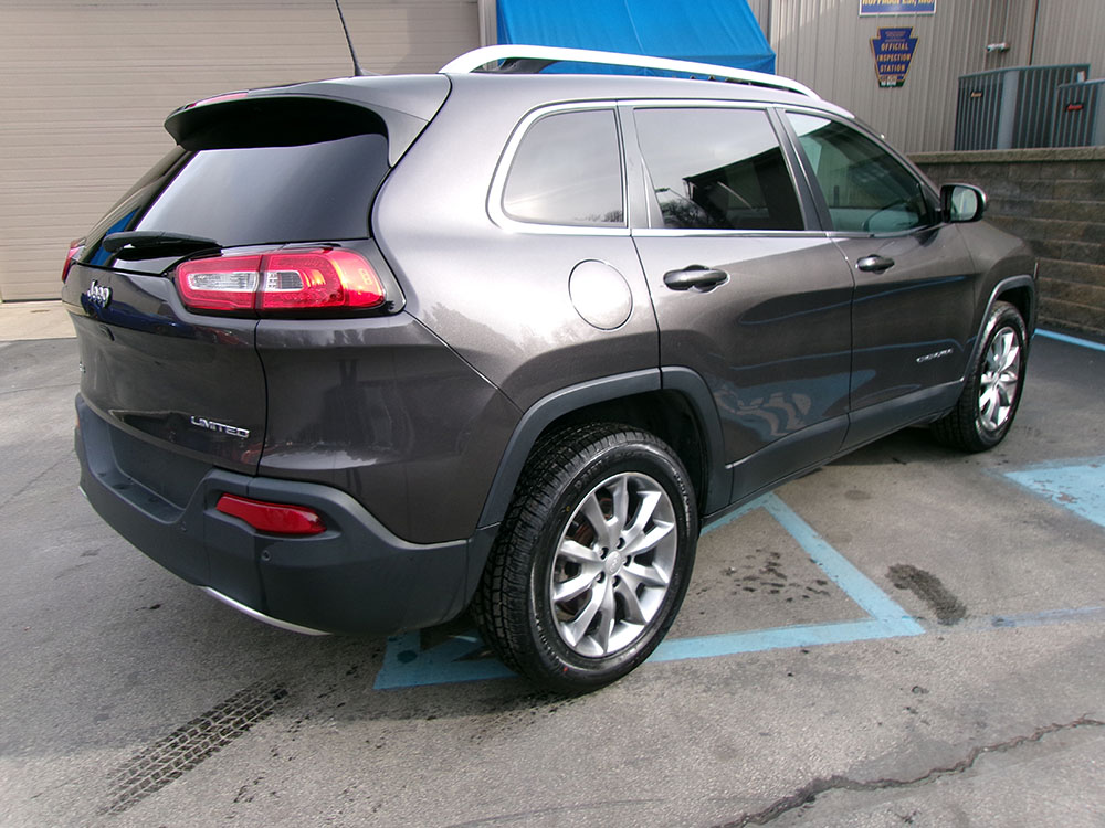 
								JEEP CHEROKEE LIMITED full									