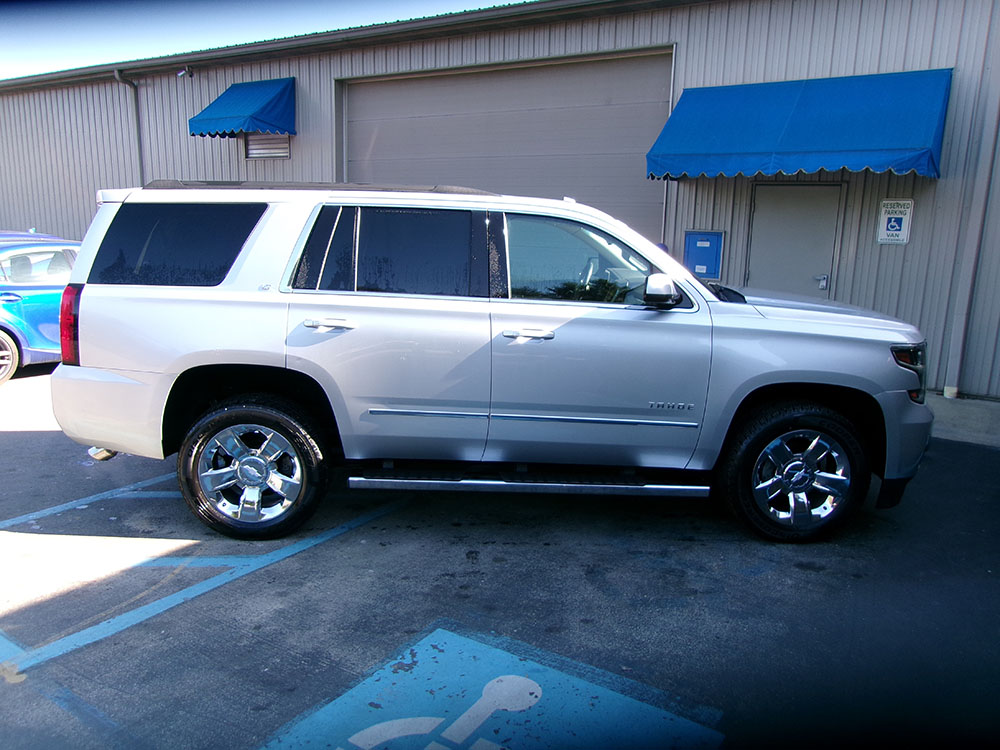 
								CHEVROLET TAHOE LT full									