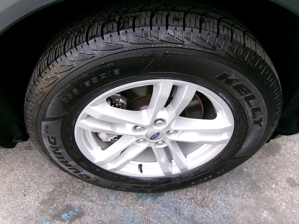 
								FORD EXPLORER XLT full									