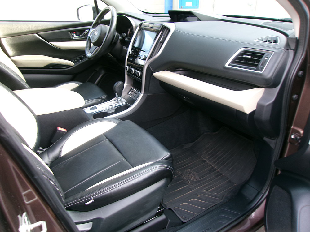 
								SUBARU ASCENT PREMIUM full									