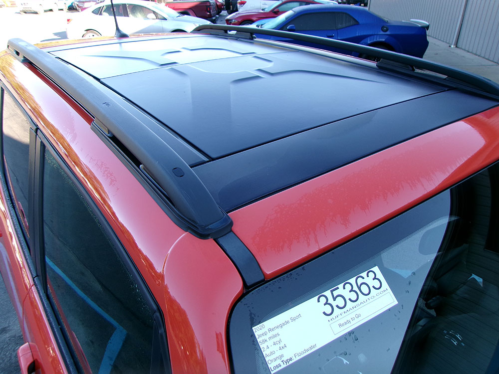 
								JEEP RENEGADE SPORT full									