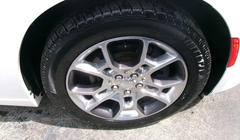 
								DODGE CHARGER SXT full									